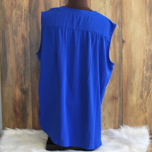 Que Zhu Plus Size Women's Blue Tank Blouse VNeck 2XL - Picture 3 of 3